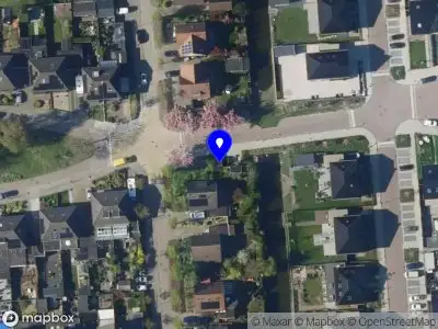 Ambulance met grote spoed naar de Paulusland in Midwoud