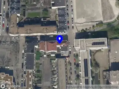 Ambulance met grote spoed naar de Gaffeldwarsstraat in Rotterdam