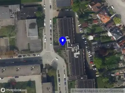 Ambulance met grote spoed naar de Immanuel Kantstraat in Rotterdam