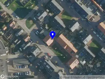 Ambulance met grote spoed naar de Folkertsstraat in Arkel