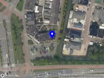 Ambulance met gepaste spoed naar de Doorwerthstraat in Rotterdam