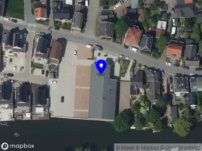 Ambulance met grote spoed naar de Buitendams in Hardinxveld-Giessendam