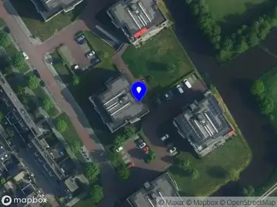 Ambulance met grote spoed naar de Jan Steen in Ouderkerk aan de Amstel