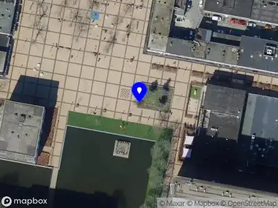 112 melding Ambulance met gepaste spoed naar de Plein 1953 in Rotterdam