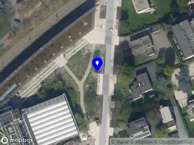 Politie naar de Jongkindstraat in Rotterdam vanwege personen te water