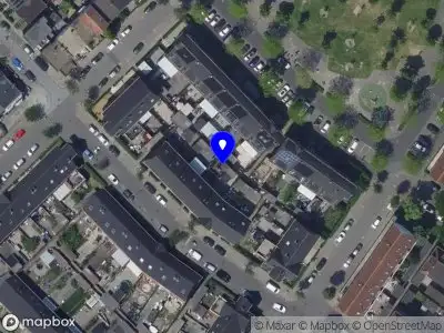 Brandweer met grote spoed naar de P.A. de Genestetstraat in Dordrecht vanwege stankoverlast