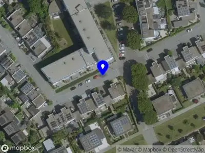 Brandweer en politie met grote spoed naar de Röntgenstraat in Maastricht vanwege waarnemen gaslucht