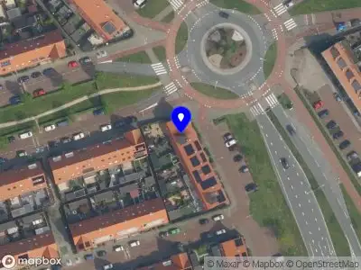 Ambulance met grote spoed naar de Meent in Pijnacker