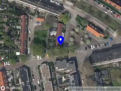 Ambulance met grote spoed naar de Bongert in Rotterdam