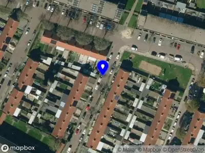 Brandweer met gepaste spoed naar de Waterkersstraat in Arnhem