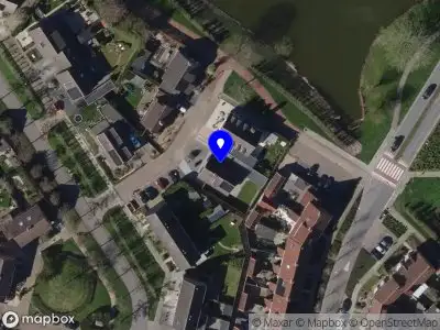 Brandweer met grote spoed naar de Hondiusstraat in Terneuzen vanwege afhijsen patient