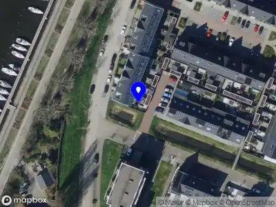 Politie naar de Spoorbaan in Hellevoetsluis vanwege ongeval met letsel