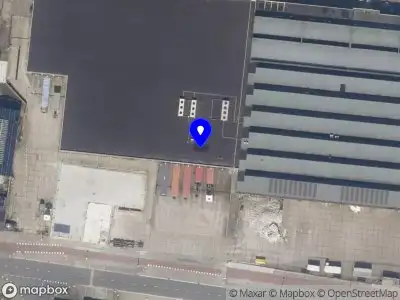 Ambulance met gepaste spoed naar de Sluisjesdijk in Rotterdam