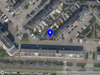 Ambulance met grote spoed naar de Vivaldistraat in Capelle aan den IJssel