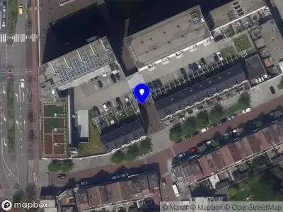 Ambulance met grote spoed naar de Philipsburgstraat in Leiden