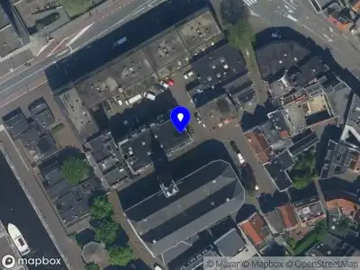 Brandweer met gepaste spoed naar de Noorderkerkstraat in Zaandam vanwege wateroverlast