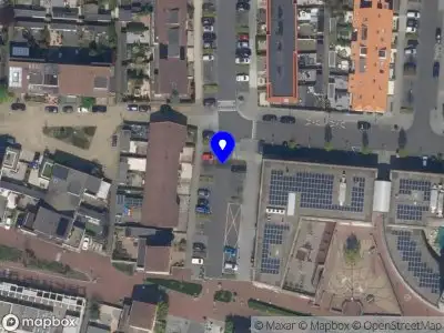 Ambulance met grote spoed naar de 1e Articuslaan in Capelle aan den IJssel