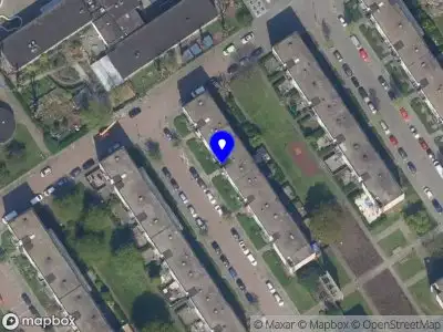 Ambulance met grote spoed naar de Lemkensstraat in Rotterdam