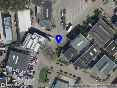 Brandweer en politie met grote spoed naar de Ambachtsweg in Bavel