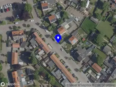 Brandweer en politie met grote spoed naar de Kennedystraat in Venray vanwege waarnemen gaslucht