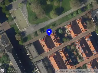 Brandweer met gepaste spoed naar de Wijnand Nuyenstraat in 's-Gravenhage