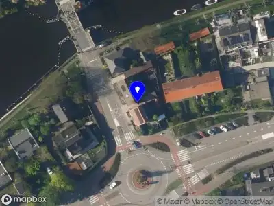 Politie met grote spoed naar de Bruggestraat in Hazerswoude-Rijndijk vanwege ongeval met letsel