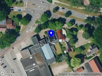 Politie met grote spoed naar de Dordsestraat in Emmen vanwege ongeval met letsel