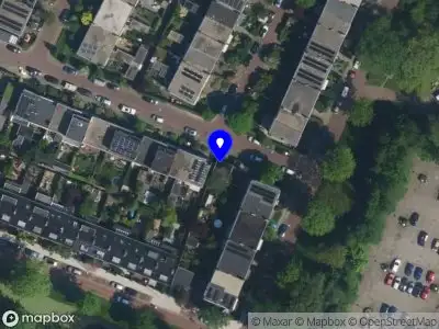 Ambulance met grote spoed naar de Willem Buyslaan in Haarlem