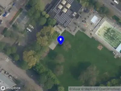 Ambulance met grote spoed naar de Poeldijkseweg in Wateringen