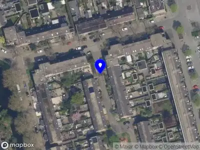 Ambulance met grote spoed naar de Harp in Rotterdam