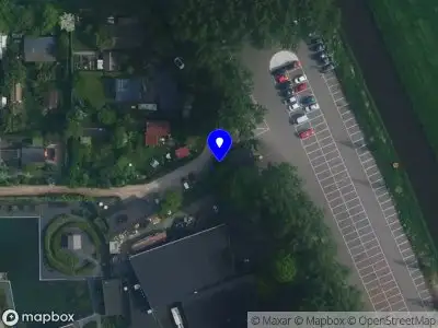 Ambulance met grote spoed naar de Basisweg in Weesp