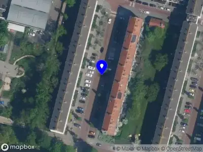 Ambulance met grote spoed naar de Hermanus Coenradistraat in Amsterdam