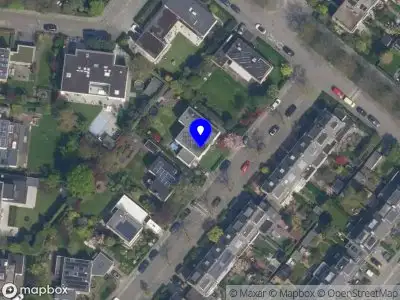 Ambulance met grote spoed naar de Haydnlaan in Rotterdam