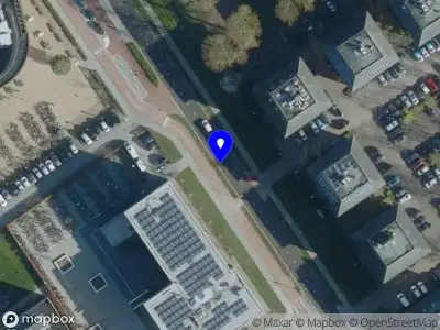 Politie naar de Oude Bosscheweg in Zaltbommel vanwege voertuigen te water