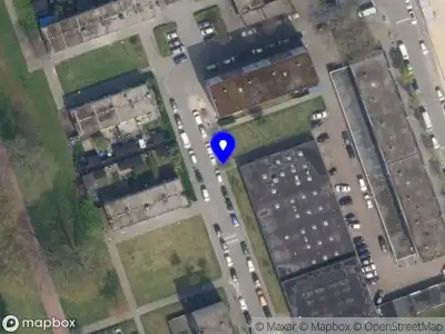 Ambulance met grote spoed naar de Loderstraat in Rotterdam