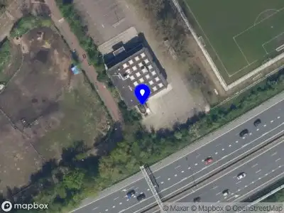 Brandweer met gepaste spoed naar de Paadje van duizend treê in Rotterdam vanwege voertuigbrand