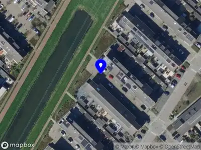 Brandweer met grote spoed naar de Agatha Christiestraat in Spijkenisse vanwege reanimatie