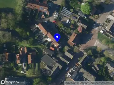 Ambulance met gepaste spoed naar de Burgemeester Straathoflaan in Hensbroek