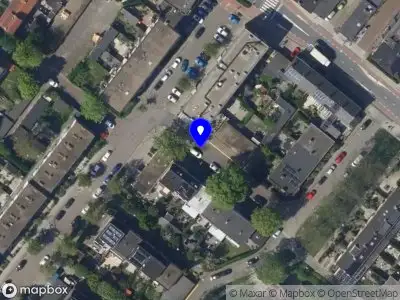 Ambulance met grote spoed naar de Hobbemalaan in Zoetermeer