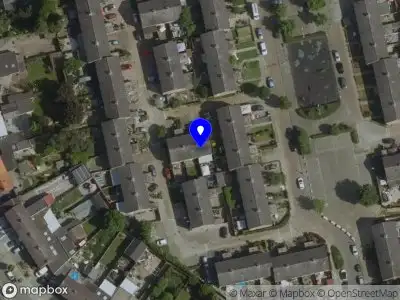 Brandweer met grote spoed naar de Rector Moonenstraat in Hoensbroek vanwege gebouwbrand