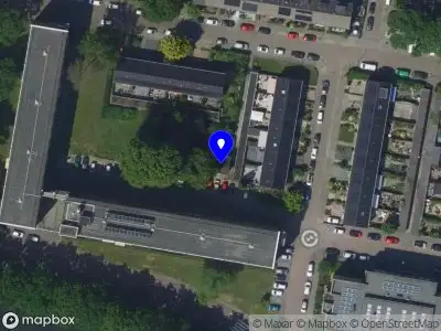 Ambulance met grote spoed naar de Tuinfluiterstraat in Sliedrecht