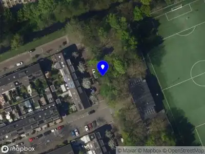 Ambulance met gepaste spoed naar de L. van Vuurdestraat in 's-Gravenhage