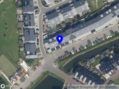 Ambulance met grote spoed naar de Hammerdal in Schiedam