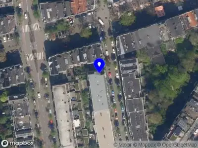 Ambulance met gepaste spoed naar de Ackersdijkstraat in Rotterdam