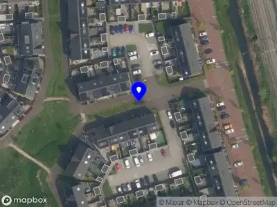 Ambulance met grote spoed naar de Vleermuiszoom in Pijnacker