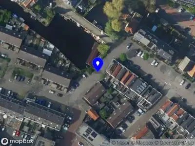 Ambulance met gepaste spoed naar de Oude Trambaan in Alkmaar