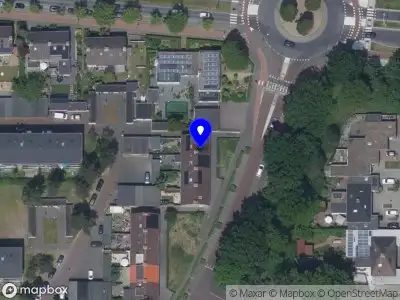 Brandweer met gepaste spoed naar de Churchilllaan in Bergen op Zoom vanwege een buitenbrand