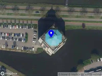 Ambulance met gepaste spoed naar de Rossinistraat in Capelle aan den IJssel