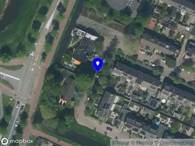 Brandweer met grote spoed naar de Hugo de Grootstraat in Krommenie vanwege een buitenbrand