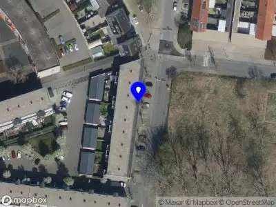 112 melding Brandweer met grote spoed naar de Willem de Bruynstraat in Breda vanwege voertuigbrand